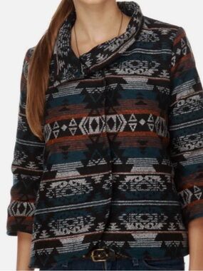 Billabong Black Southwestern Print Wool cropped jacket.